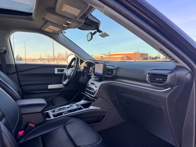 Used 2023 Ford Explorer XLT w/ Equipment Group 202A image 24