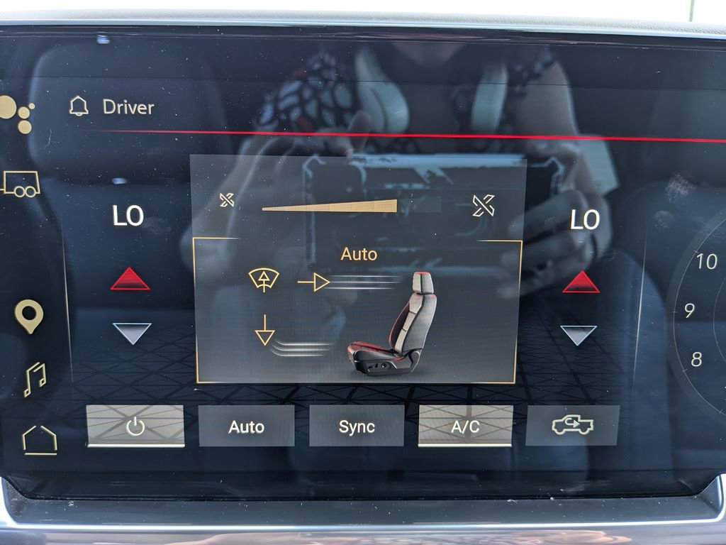 Used 2022 GMC Sierra 1500 SLT w/ SLT Convenience Package AWD/4WD image 34