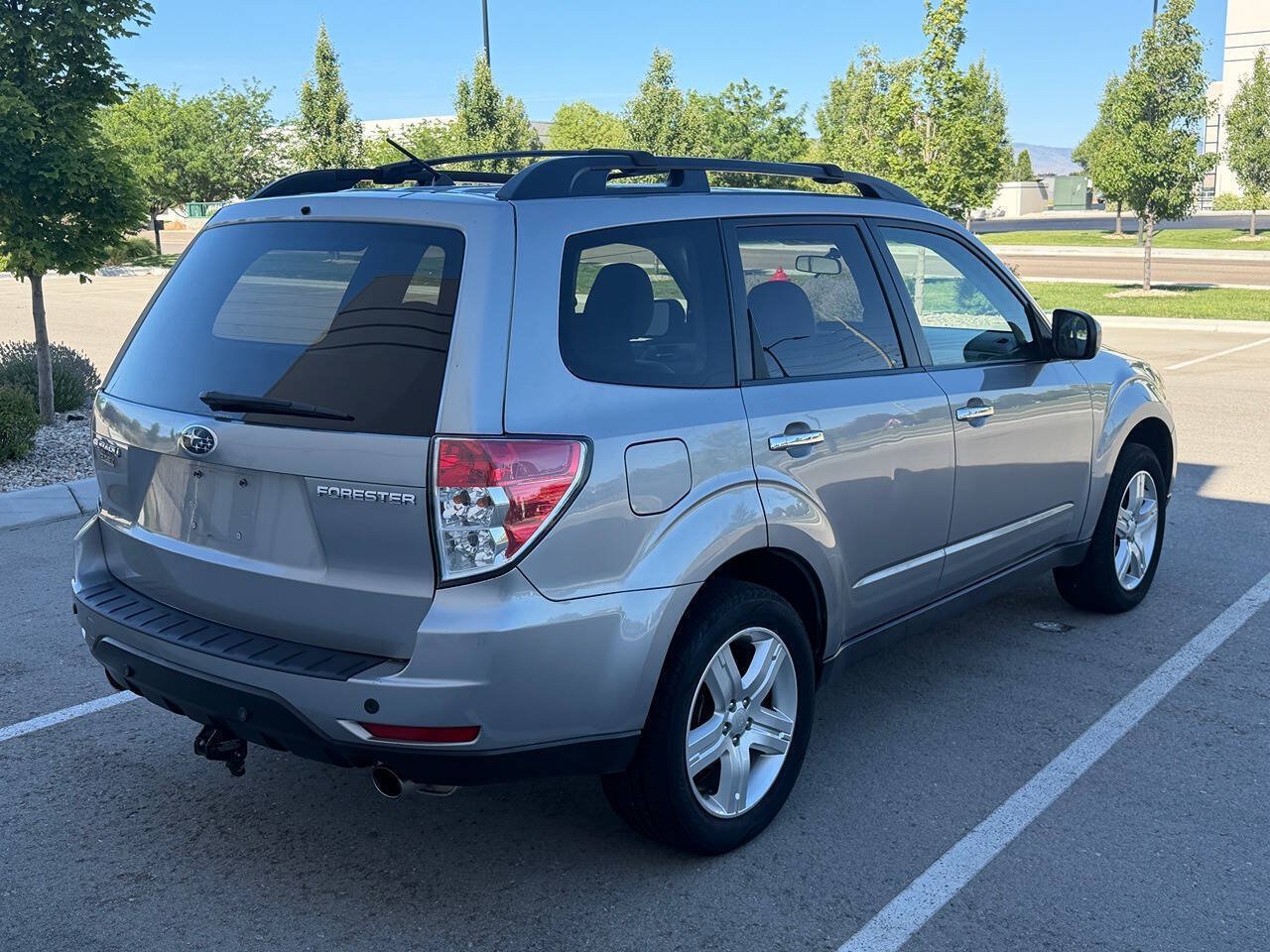 Used 2009 Subaru Forester 2.5X Limited AWD/4WD image 10