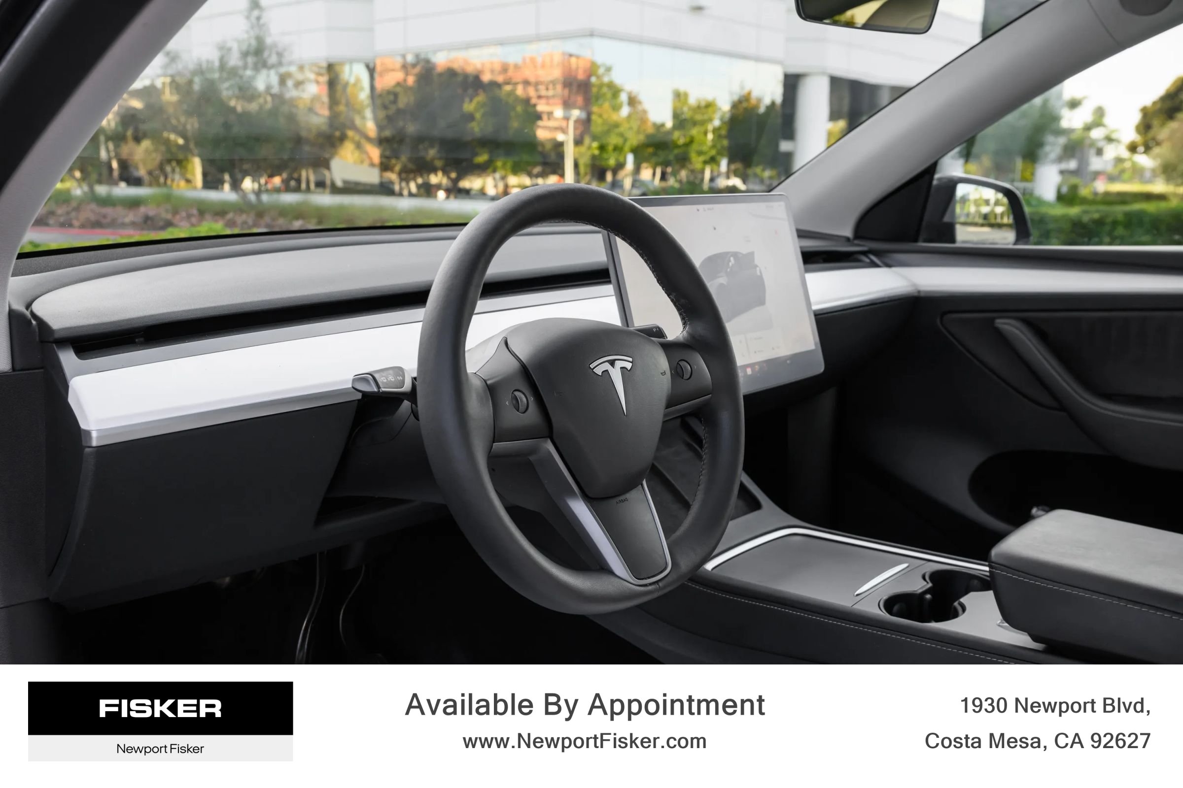 Used 2024 Tesla Model Y Long Range AWD/4WD image 13