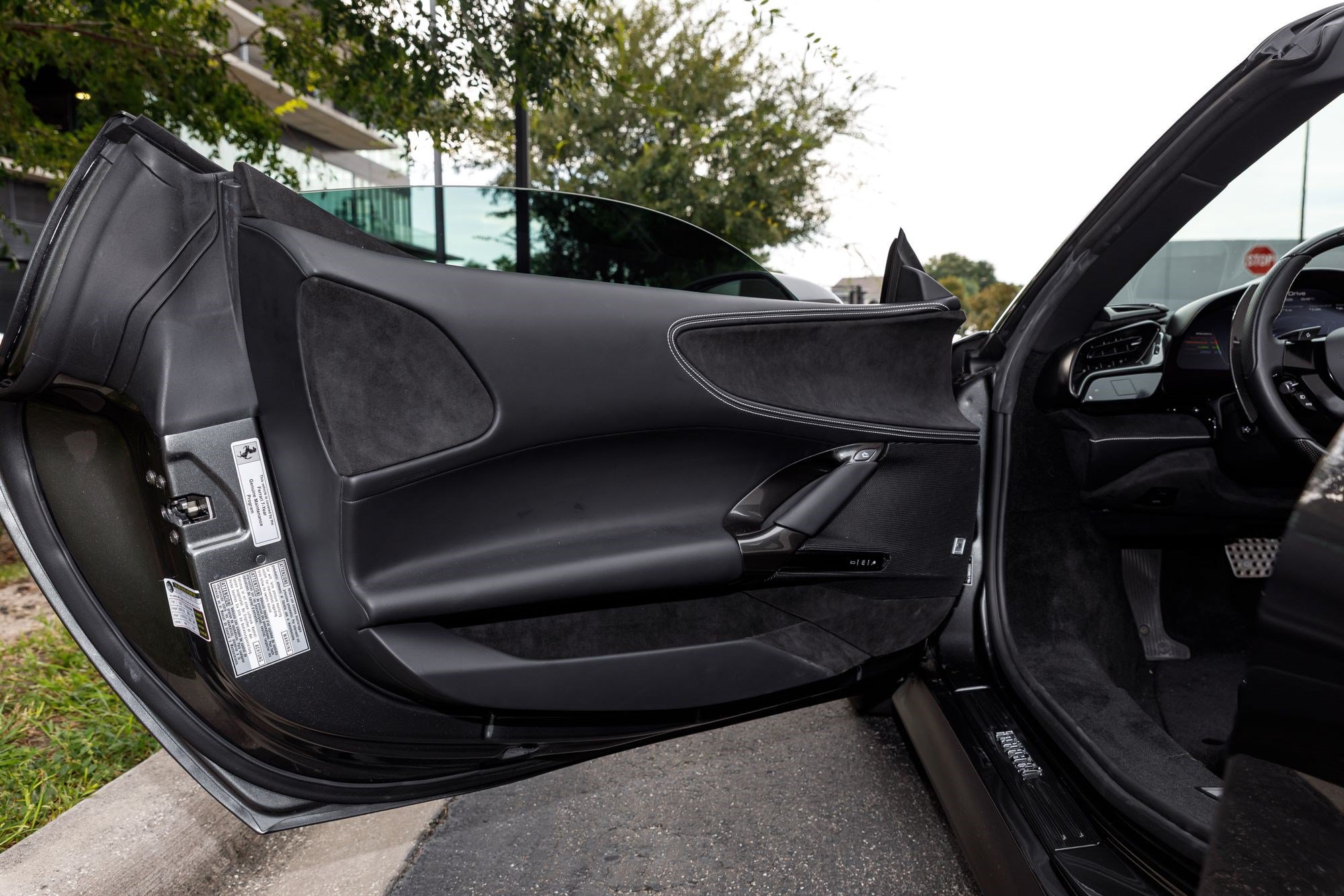 Used 2024 Ferrari SF90 Spider AWD/4WD image 22