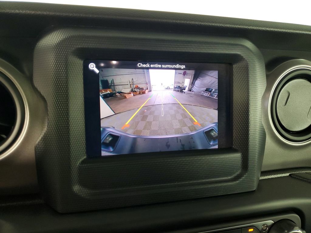 Used 2023 Jeep Gladiator Willys image 21