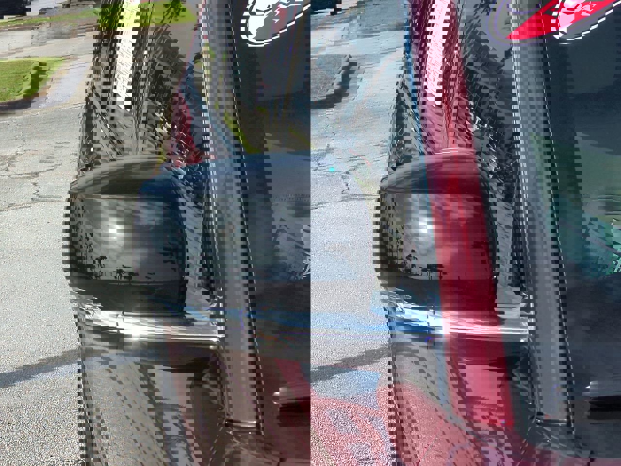 Used 2025 Jeep Grand Cherokee L Limited image 11