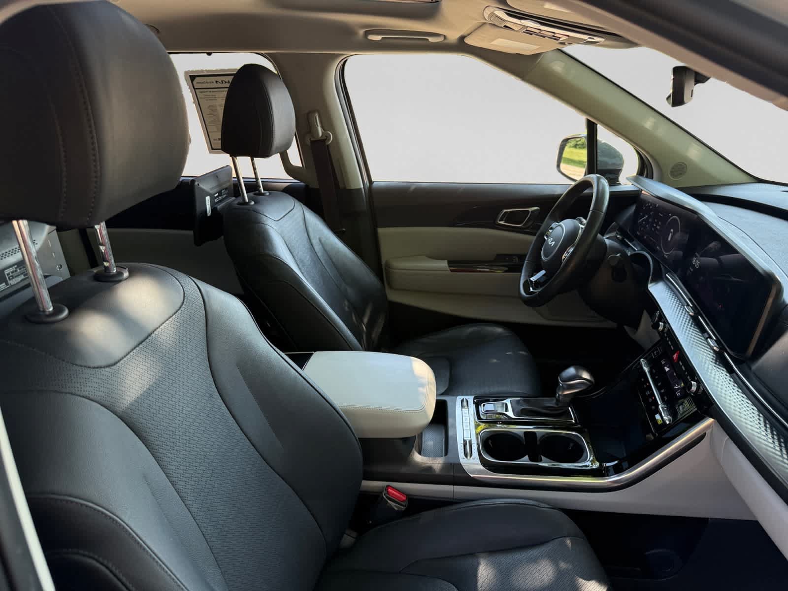 Used 2024 Kia Carnival SX Prestige FWD image 20