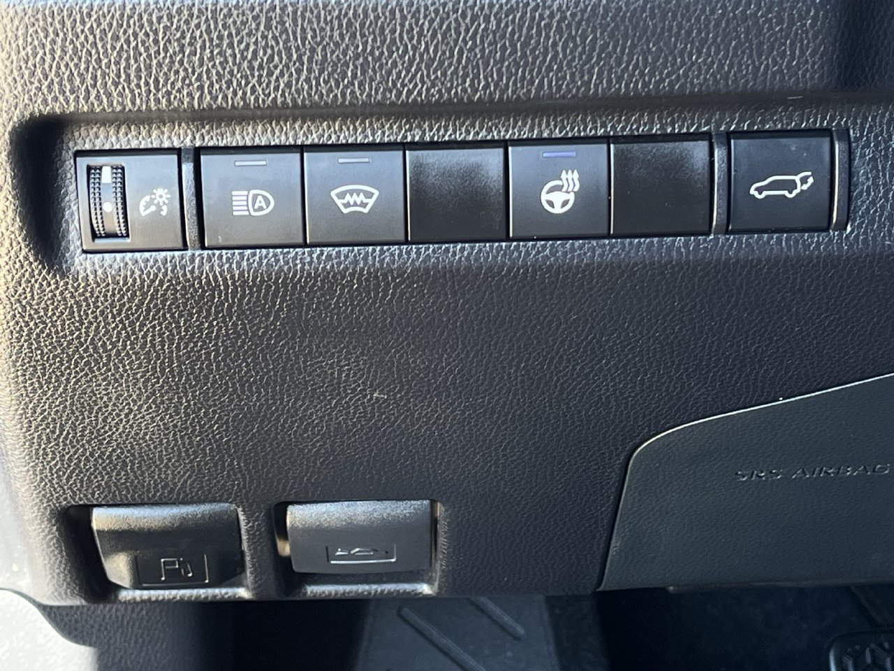 Used 2025 Toyota RAV4 XLE Premium w/ Weather Package FWD image 20