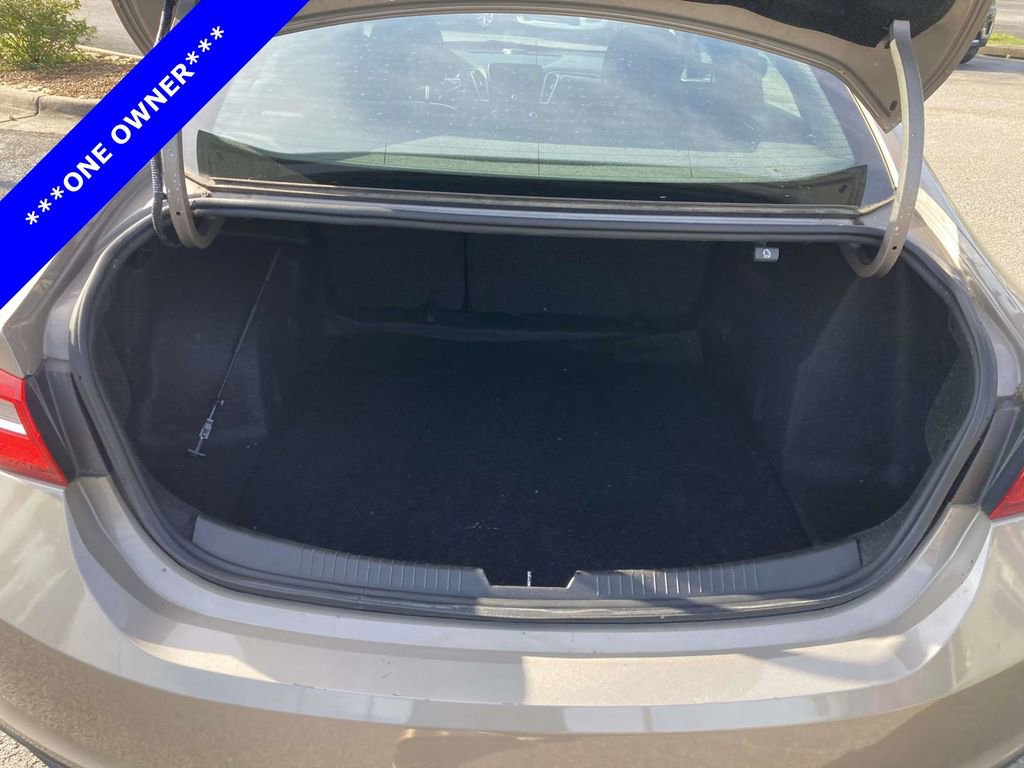 Used 2023 Chevrolet Malibu LT FWD image 11