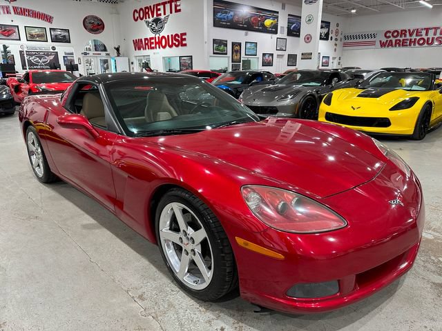 Used 2005 Chevrolet Corvette Coupe w/ Preferred Equipment Group RWD image 20