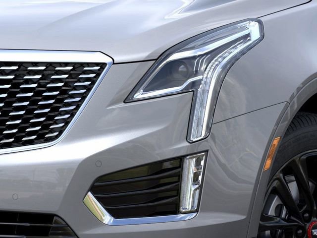 New 2025 Cadillac XT5 Luxury w/ LPO, Red Accent Package image 10