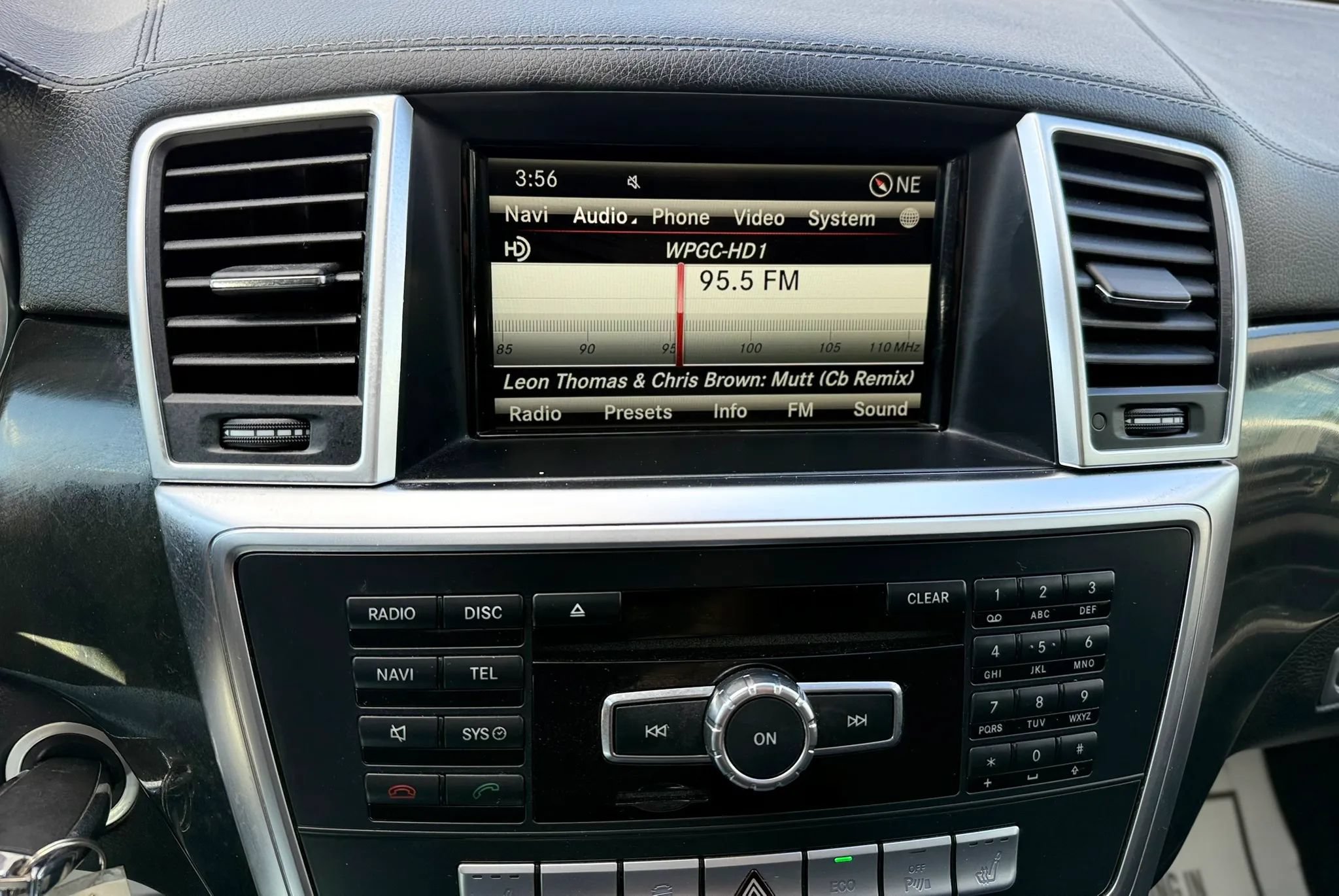 Used 2016 Mercedes-Benz GL 450 4MATIC image 17