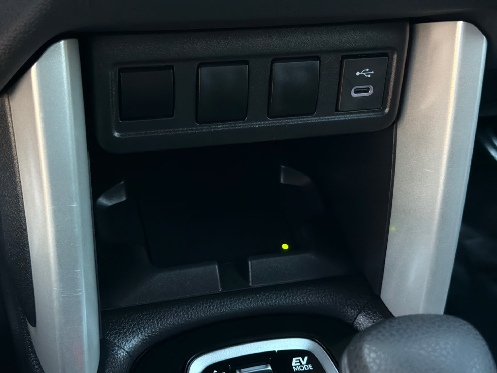 Used 2025 Toyota Corolla Cross AWD Hybrid image 28