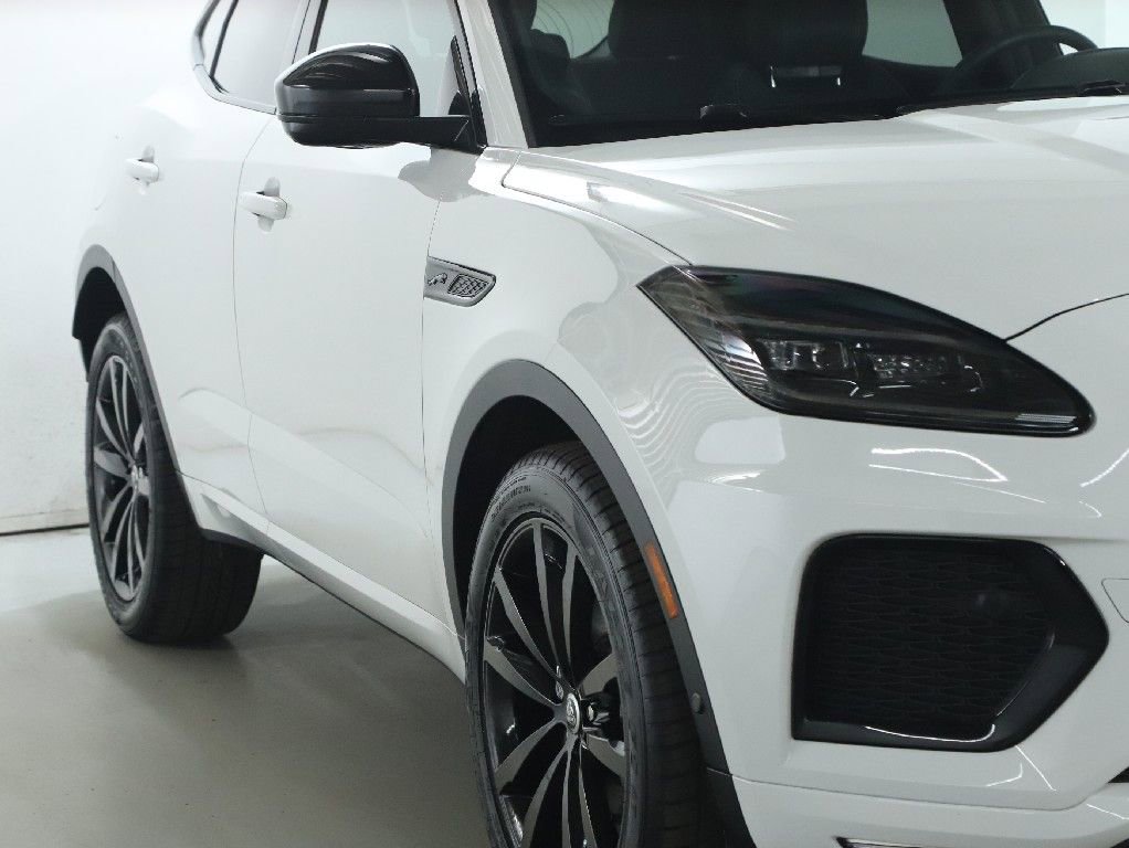 Certified 2024 Jaguar E-PACE R-Dynamic SE image 12