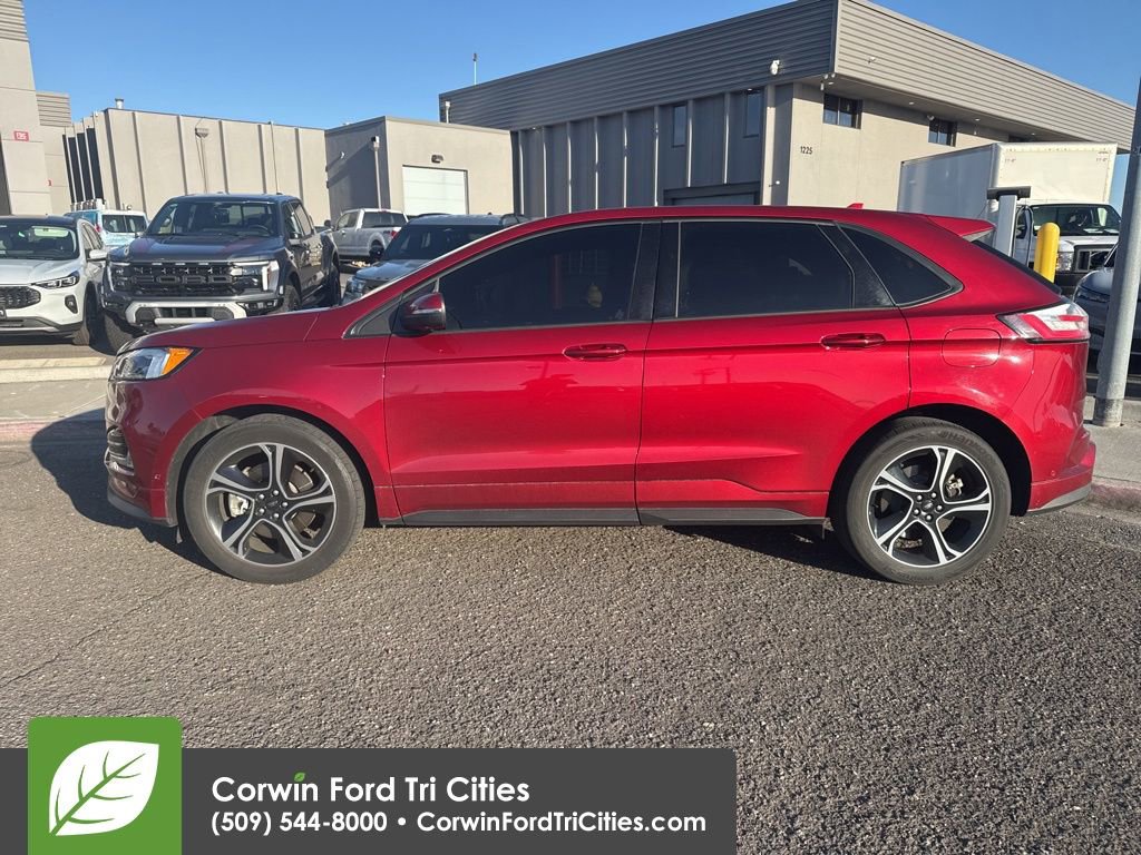 Used 2019 Ford Edge ST w/ Equipment Group 401A AWD/4WD image 3