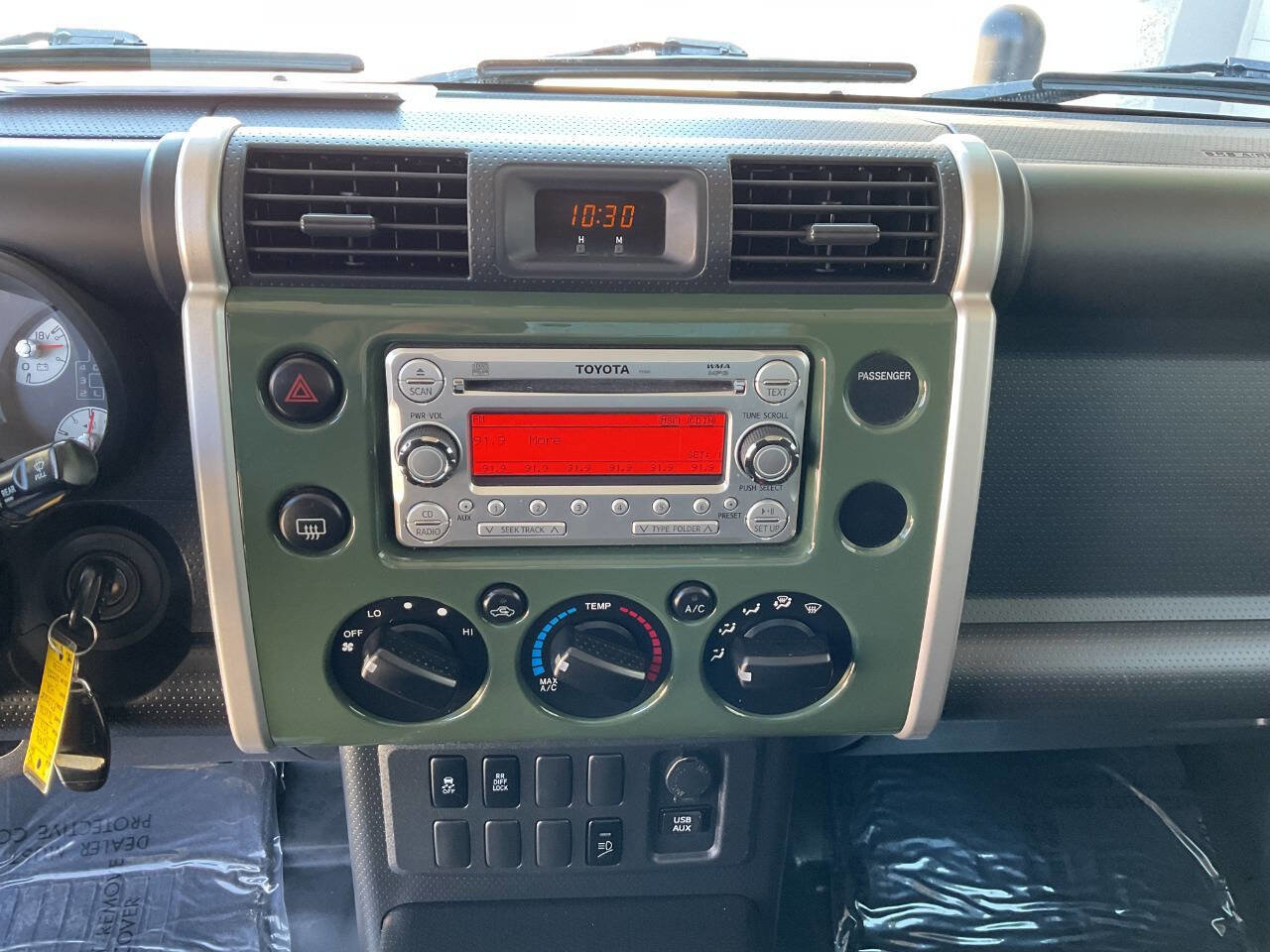 Used 2011 Toyota FJ Cruiser 4WD w/ Convenience Pkg image 19