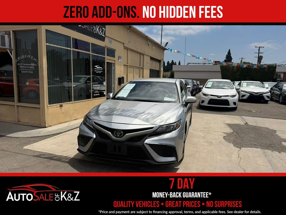 Used 2021 Toyota Camry SE FWD image 6