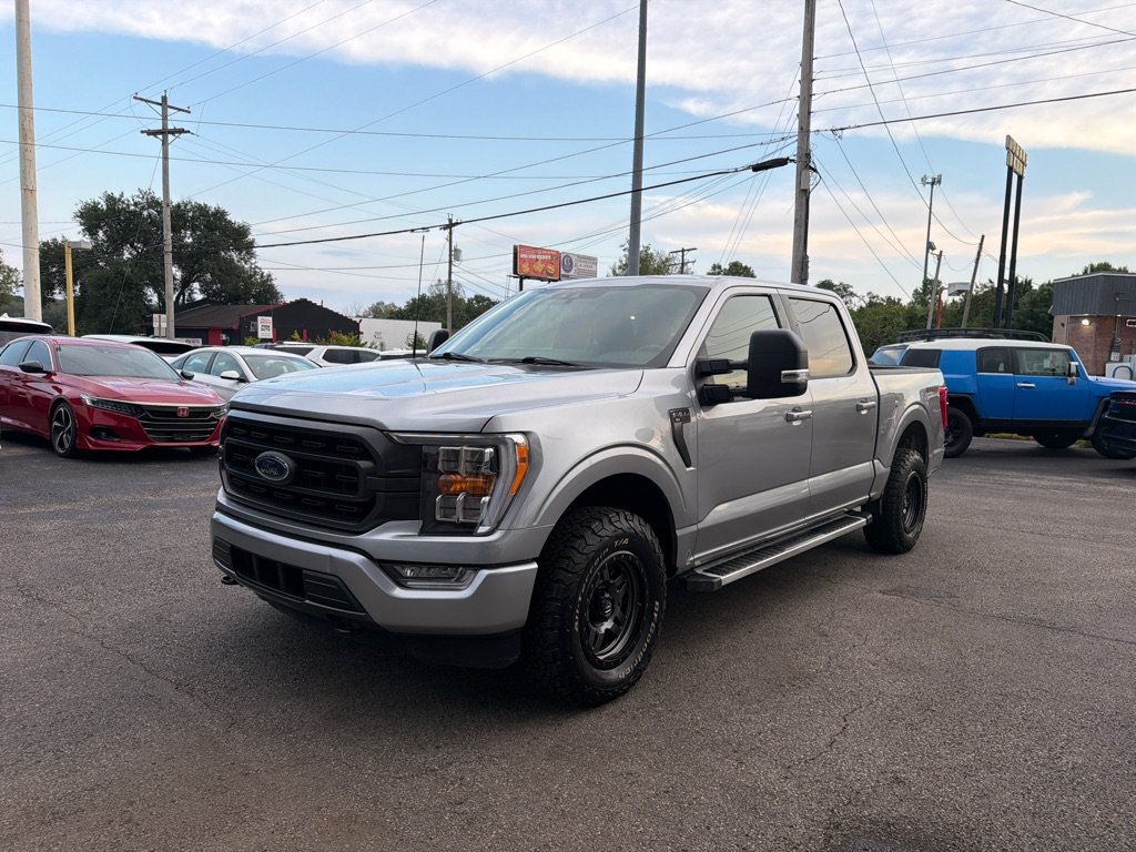 Used 2021 Ford F150 XLT w/ Equipment Group 302A High AWD/4WD image 9