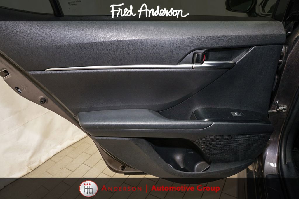 Used 2020 Toyota Camry SE AWD/4WD image 8