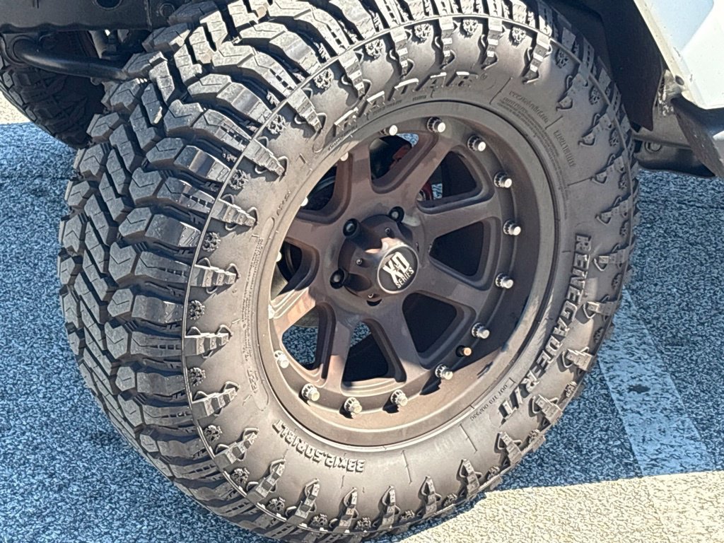 Used 2014 Jeep Wrangler Unlimited Sahara w/ Max Tow Package AWD/4WD image 17