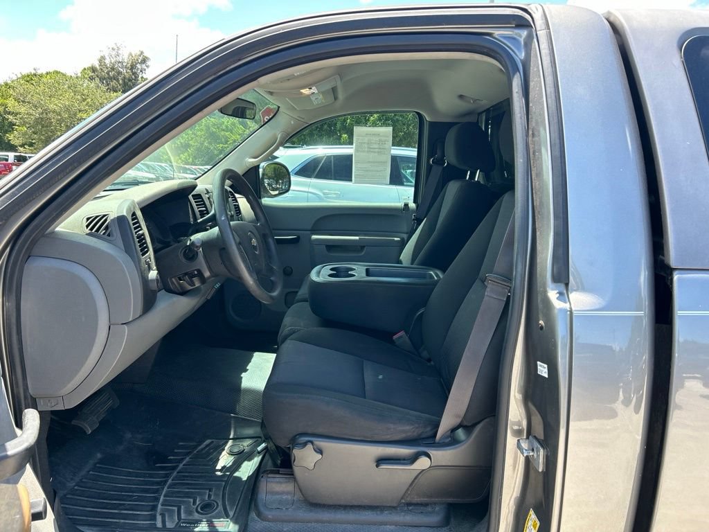 Used 2013 Chevrolet Silverado 1500 W/T RWD image 9