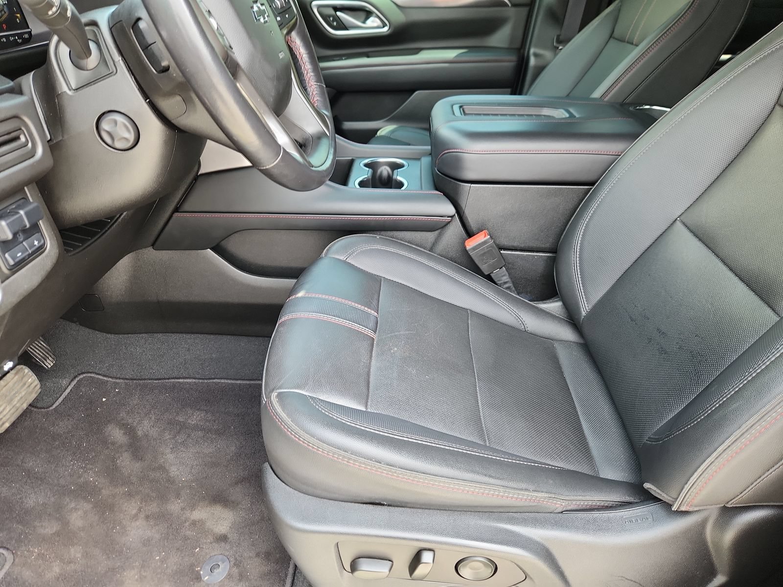 Used 2022 Chevrolet Tahoe RST w/ Sport Performance Package AWD/4WD image 10