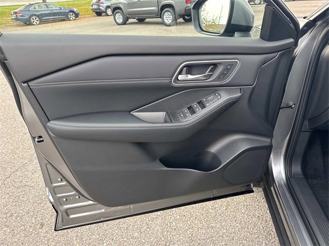 New 2026 Nissan Rogue Platinum w/ Platinum Premium Package image 23