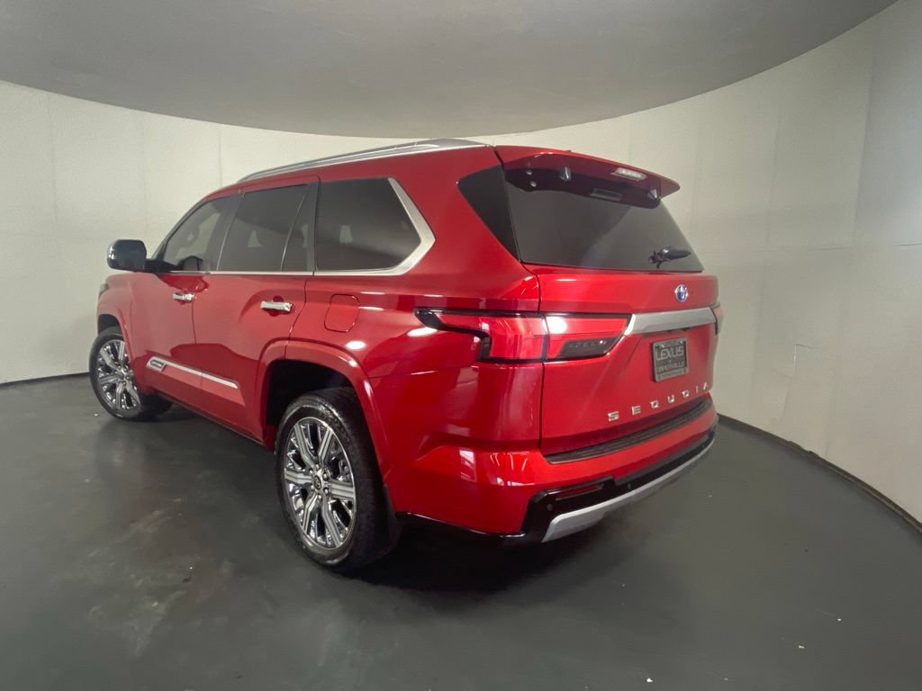 Used 2024 Toyota Sequoia Capstone AWD/4WD image 11