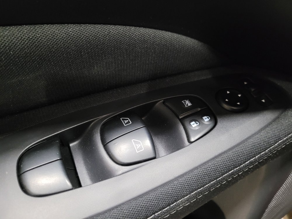 Used 2017 Nissan Pathfinder SV w/ SV Tech Package AWD/4WD image 27