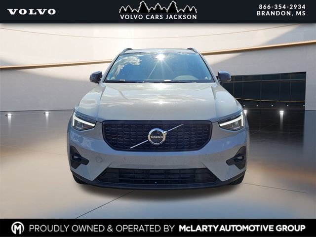 New 2026 Volvo XC40 B4 Plus w/ Protection Package Premier image 2