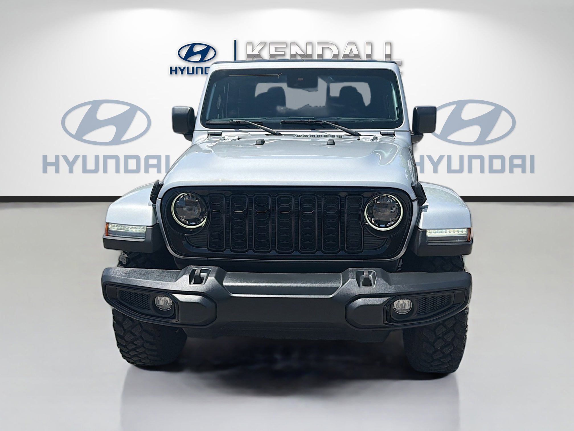 Used 2024 Jeep Gladiator Sport image 2
