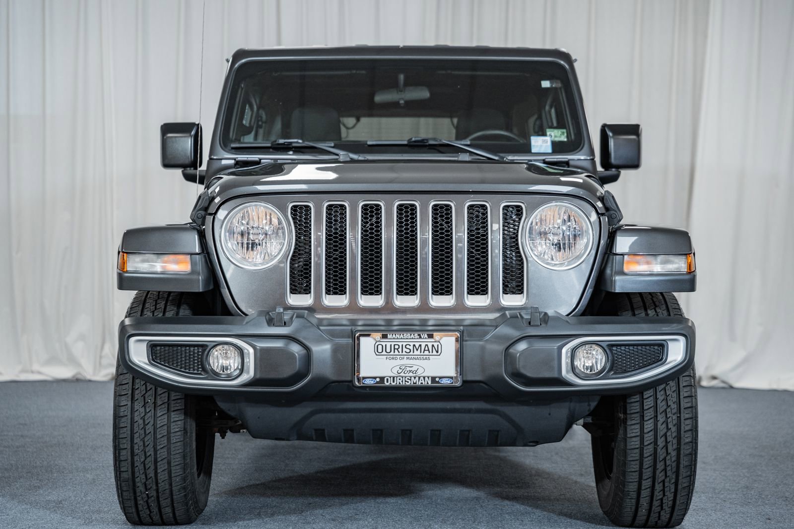 Used 2018 Jeep Wrangler Unlimited Sahara image 2