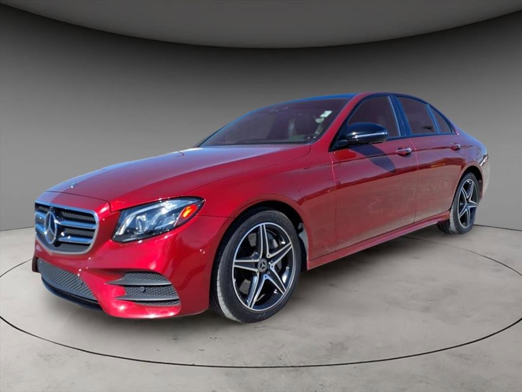 Used 2018 Mercedes-Benz E 400 4MATIC Sedan image 1