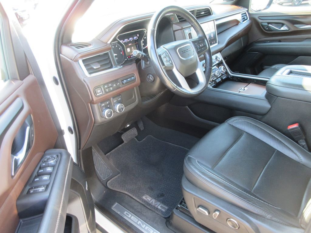 Certified 2021 GMC Yukon Denali w/ Denali Premium Package image 15