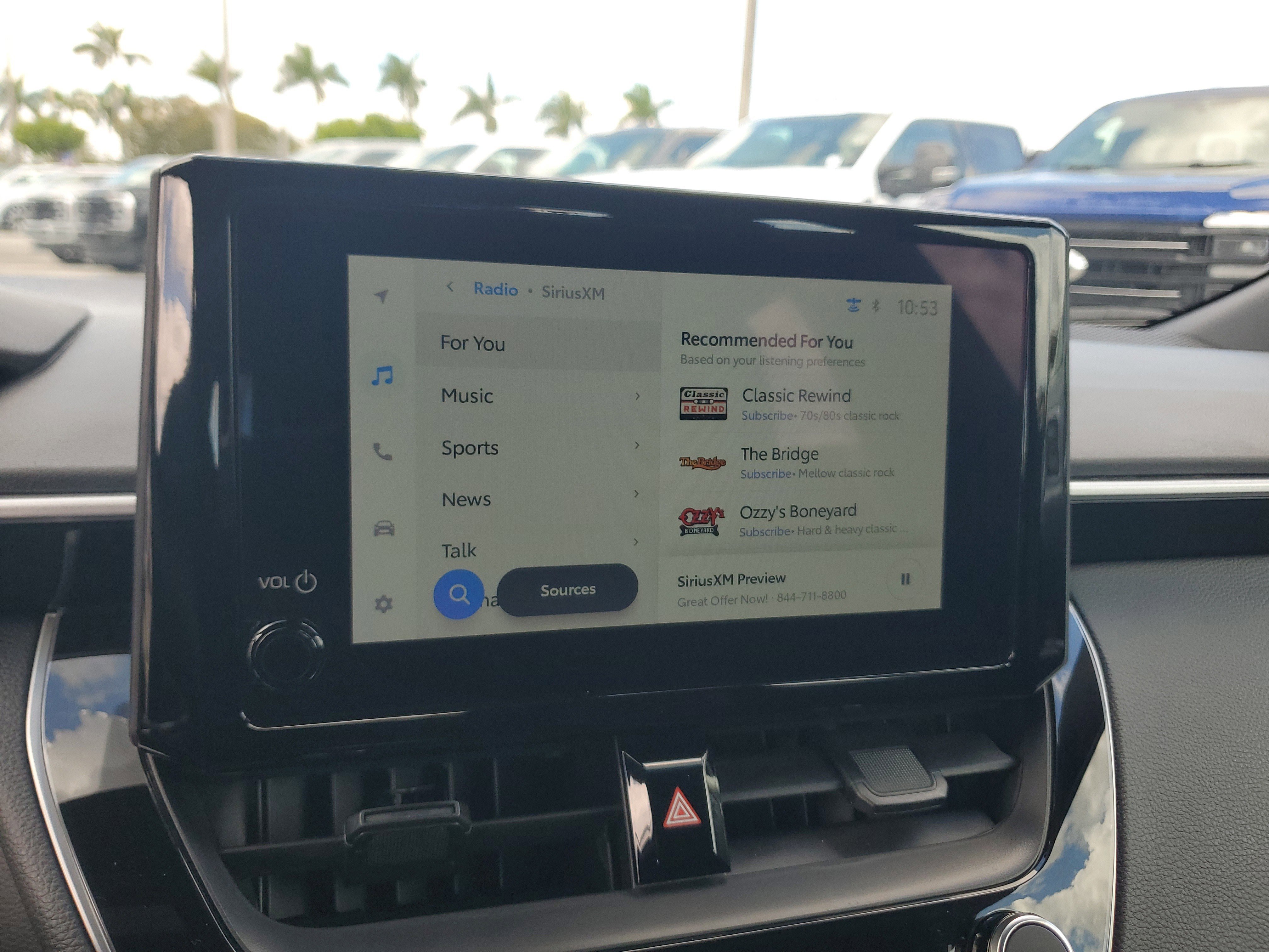 Used 2025 Toyota Corolla SE image 22