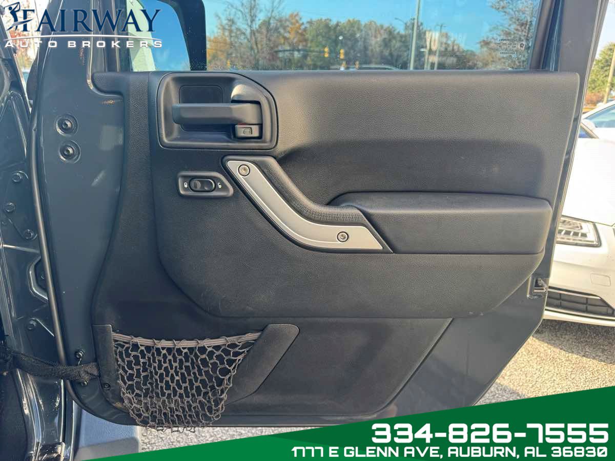 Used 2016 Jeep Wrangler Unlimited Sahara w/ Max Tow Package image 26