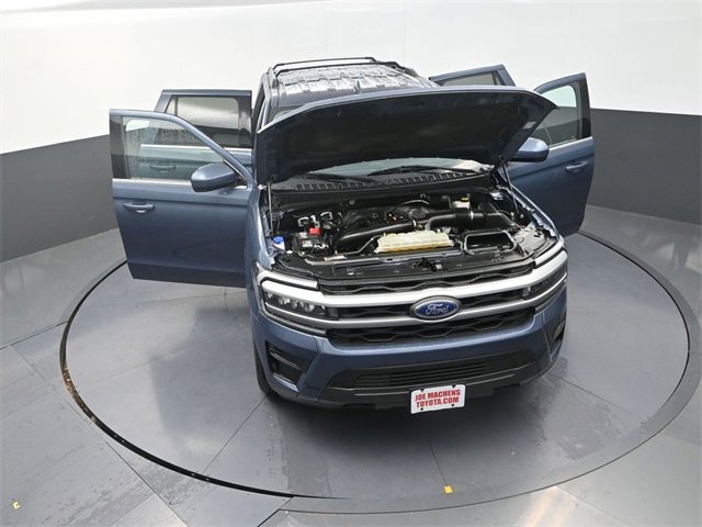 Used 2022 Ford Expedition XLT image 36