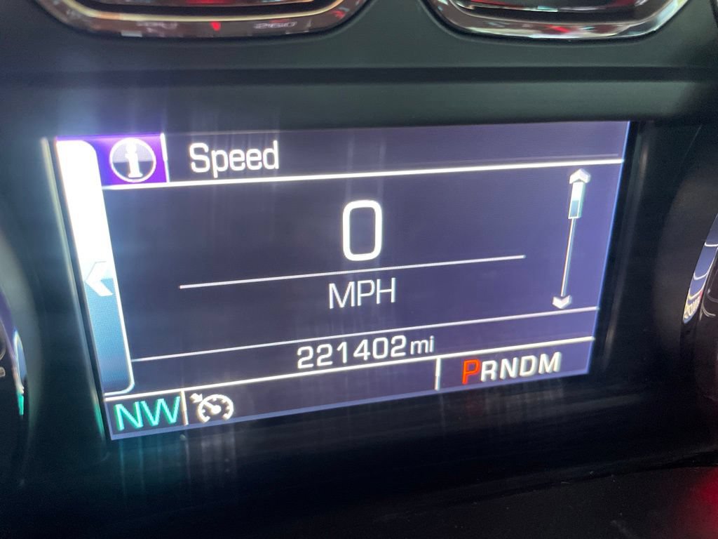 Used 2015 Chevrolet Suburban LTZ AWD/4WD image 23