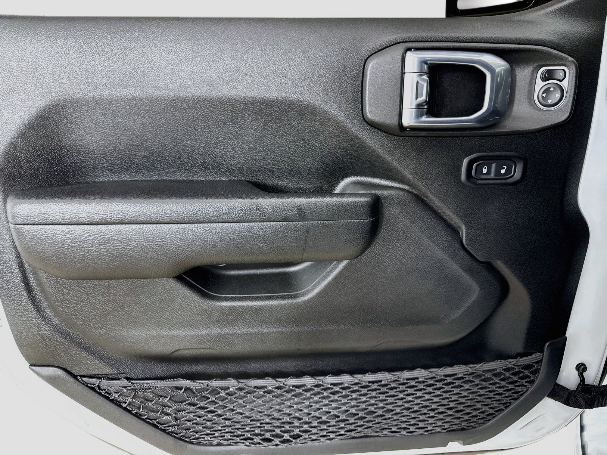Used 2022 Jeep Gladiator Sport AWD/4WD image 19