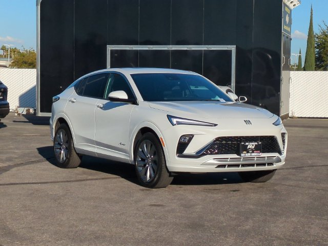 Used 2024 Buick Envista Avenir FWD image 2