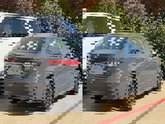 Used 2024 Toyota Corolla LE image 2