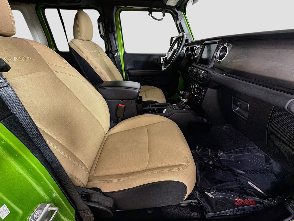 Used 2019 Jeep Wrangler Unlimited Sahara w/ Dual Top Group AWD/4WD image 25