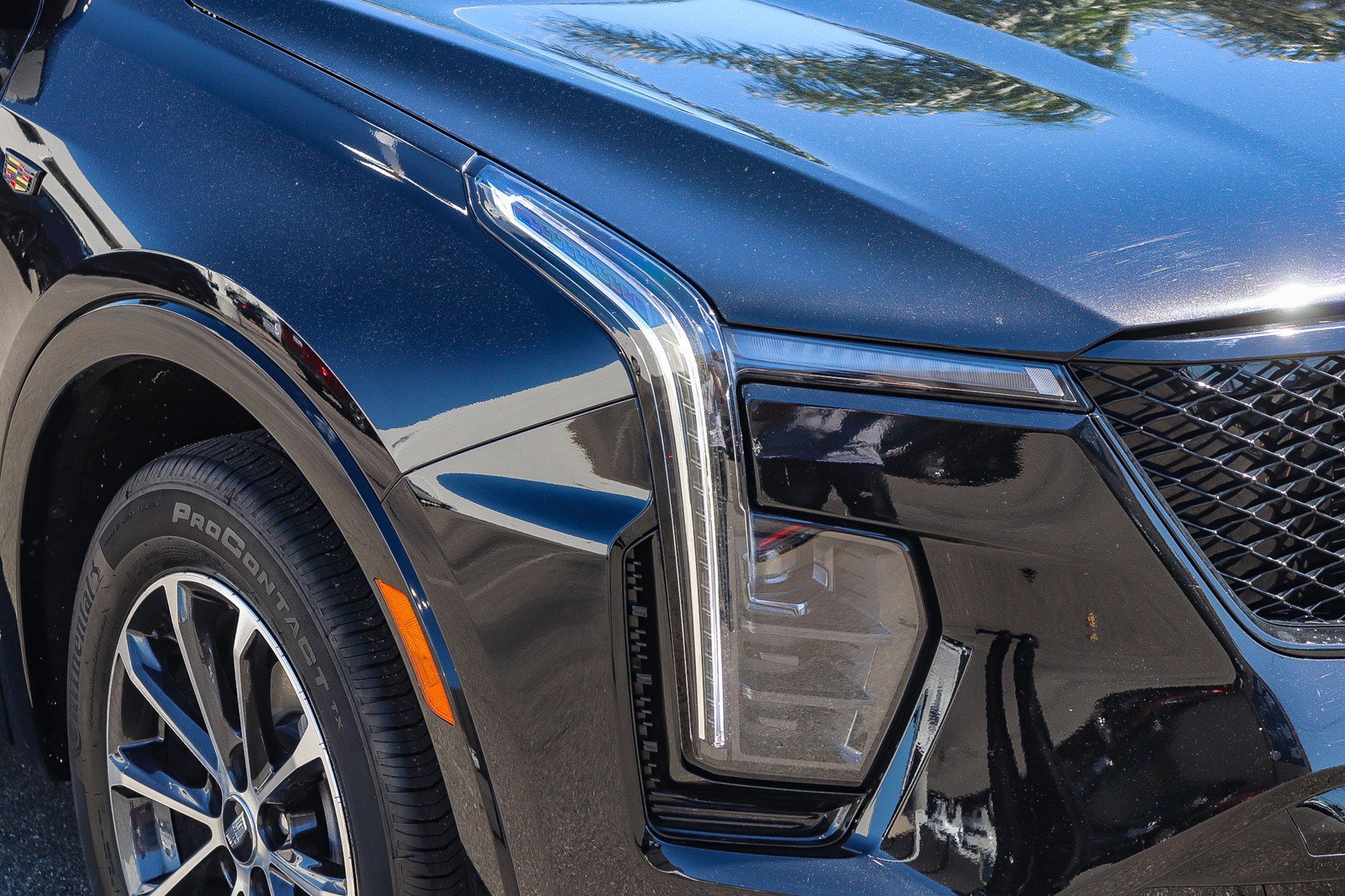 Used 2024 Cadillac XT4 Sport w/ Cold Weather Package image 5