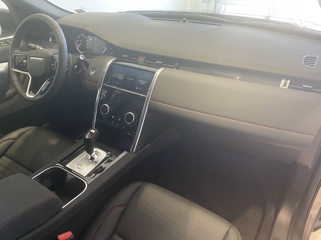 New 2023 Land Rover Discovery Sport S R-Dynamic image 13
