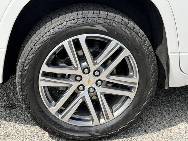 Used 2023 Chevrolet Traverse High Country AWD/4WD image 10