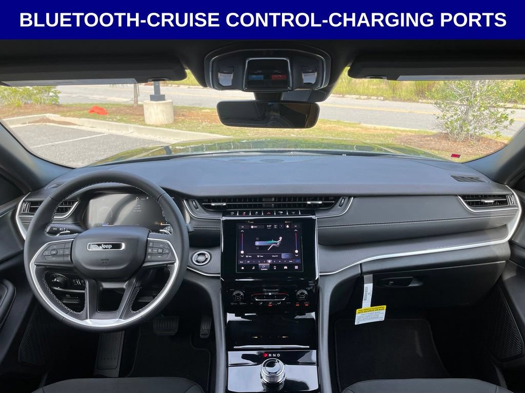 New 2026 Jeep Grand Cherokee Laredo RWD image 7