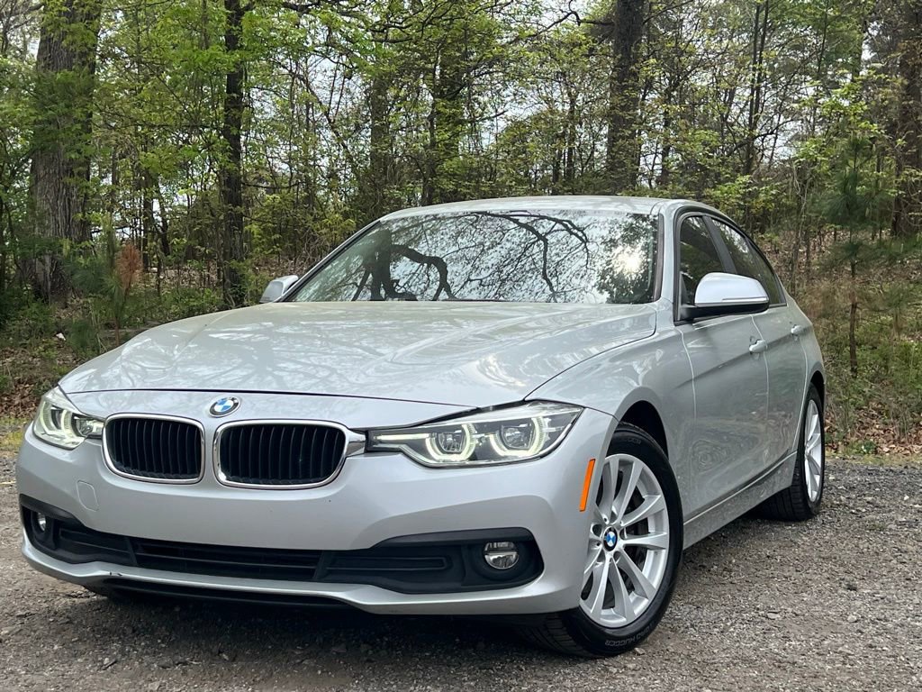 Used 2018 BMW 320i xDrive Sedan