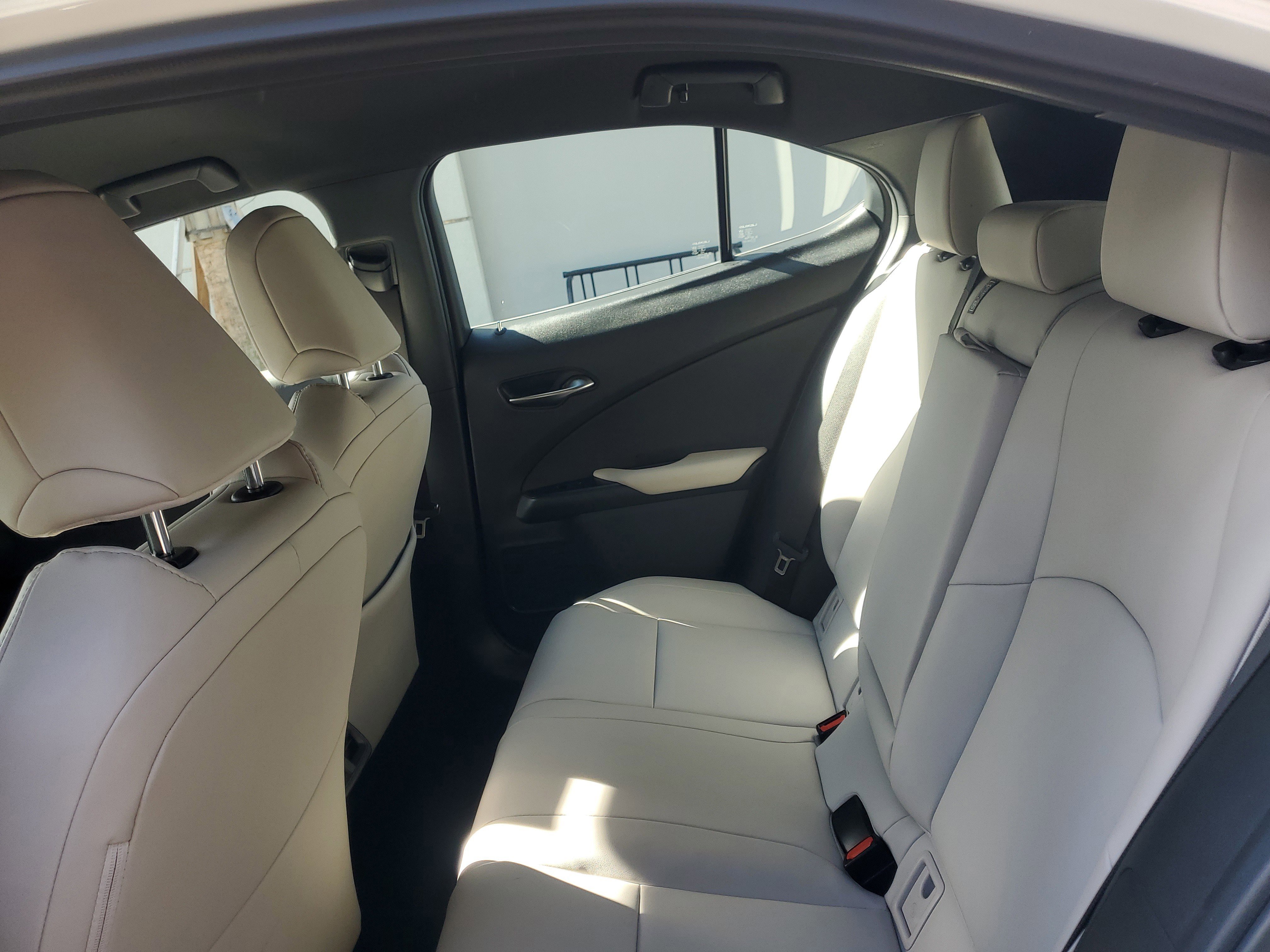 Certified 2022 Lexus UX 200 image 10