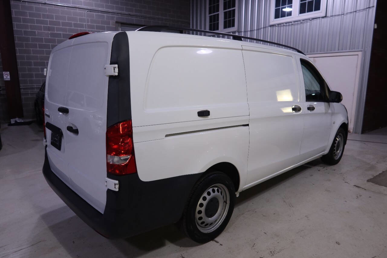 Used 2016 Mercedes-Benz Metris image 5