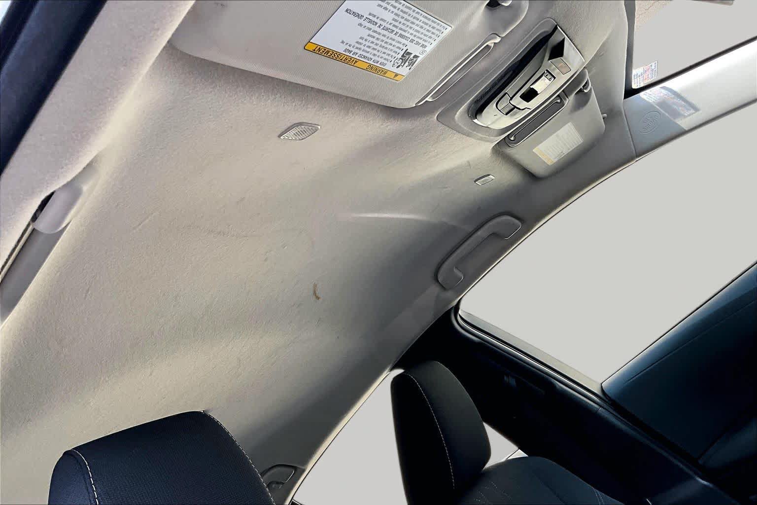 Used 2025 Toyota Corolla LE FWD image 14