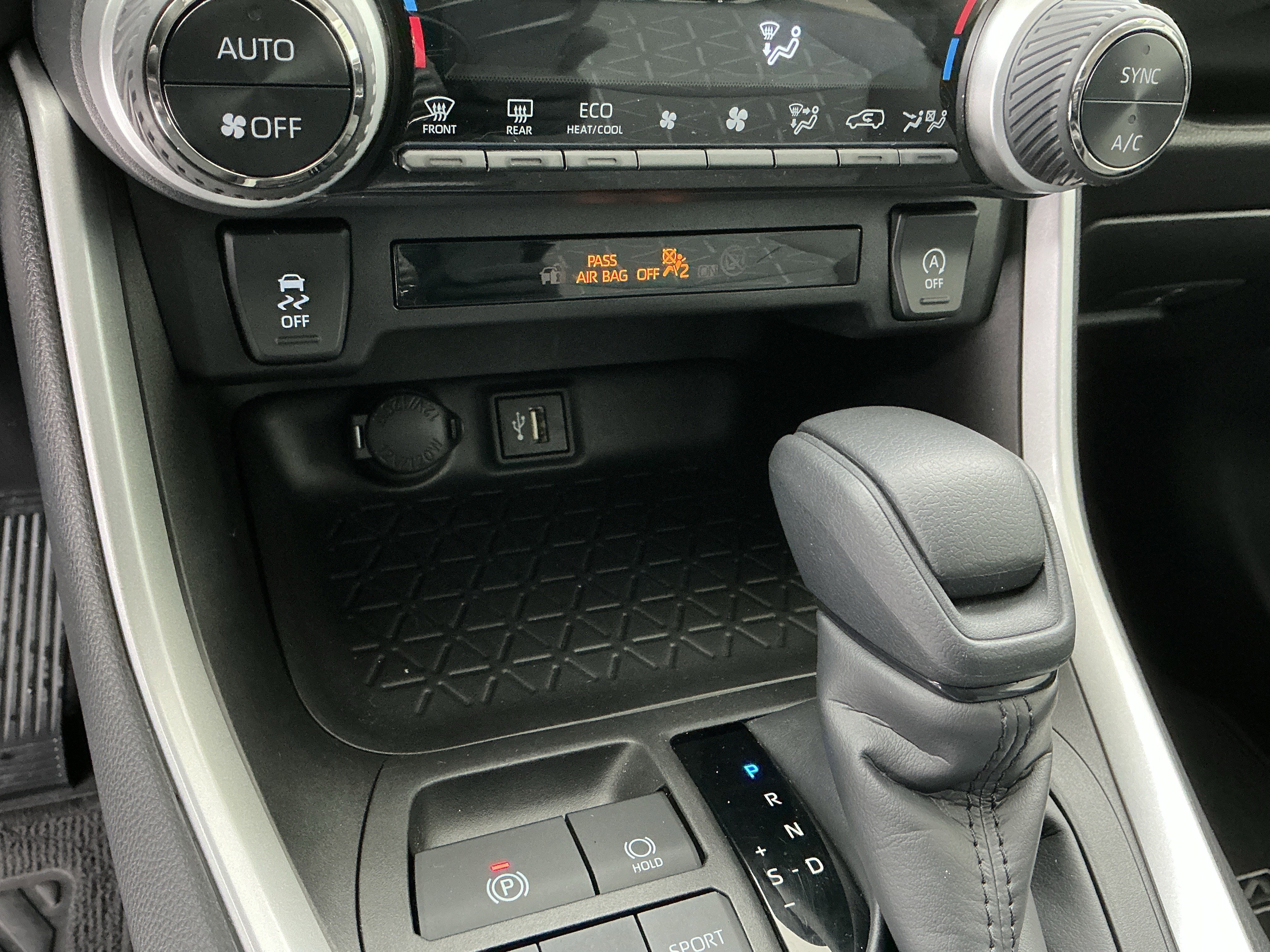 Certified 2023 Toyota RAV4 XLE image 27