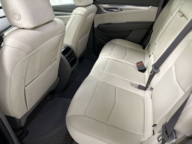 Used 2021 Cadillac XT5 Premium Luxury image 16