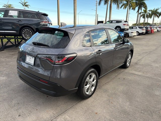 Used 2023 Honda HR-V LX image 6